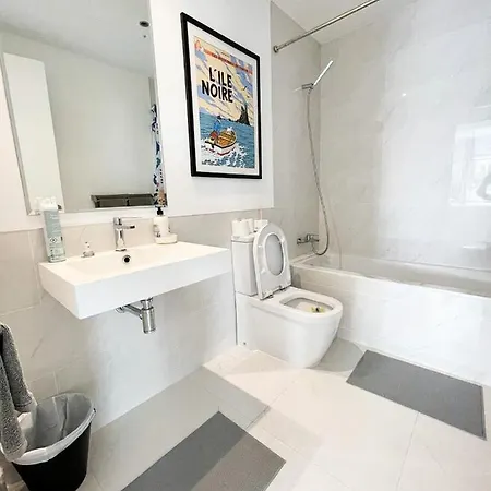 Che Bel Air Apartment Estepona